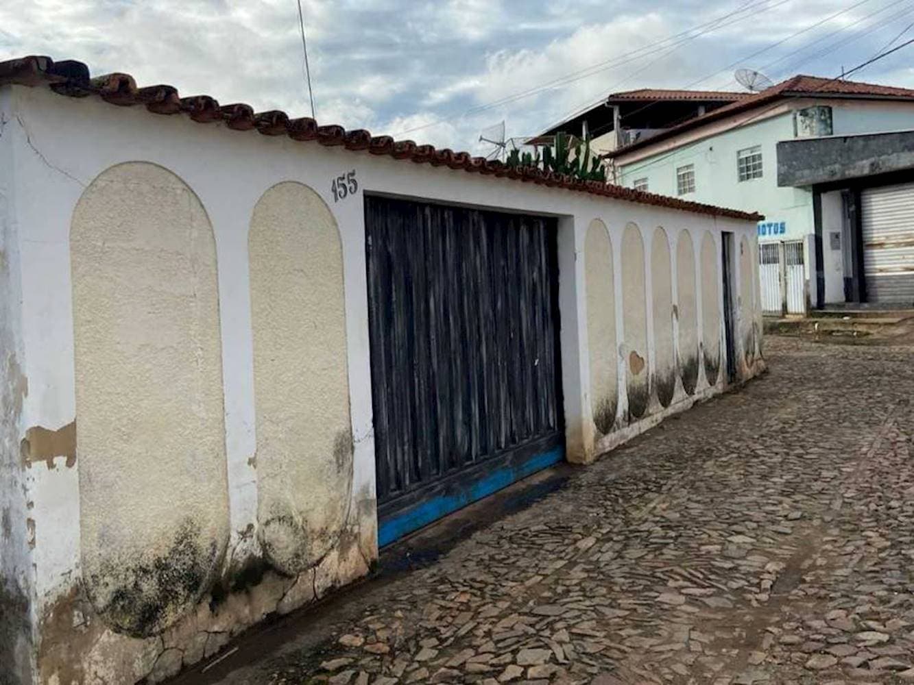 Foto 3 de 5: Casa em leilão em Grão Mogol - MG, bairro Centro — Casa no Centro - Grão Mogol/MG