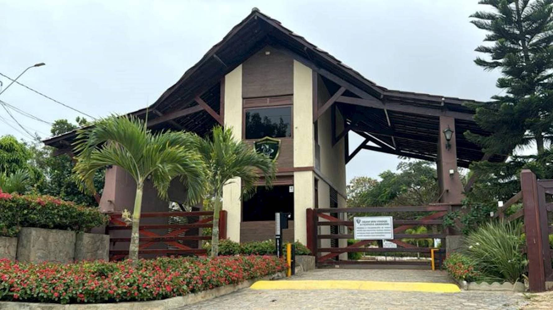 Foto 3 de 3: Casa em leilão em Gravatá - PE, bairro Santana — Casa em Santana - Gravatá/PE