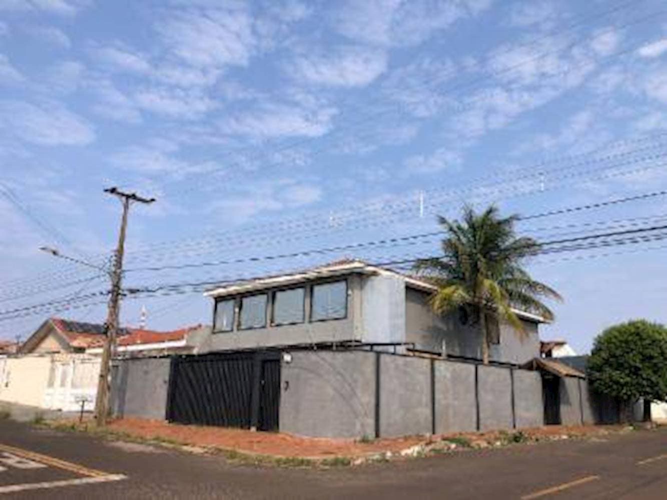 Foto 1 de 15: Casa em leilão em Campo Grande - MS, bairro Vila Santo Andre — Casa na Vila Santo Andre - Campo Grande/MS