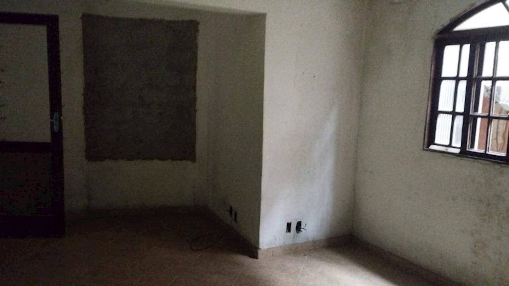 Foto 6 de 12: Casa em leilão em Teresópolis - RJ, bairro São Pedro — Casa em São Pedro - Teresópolis/RJ