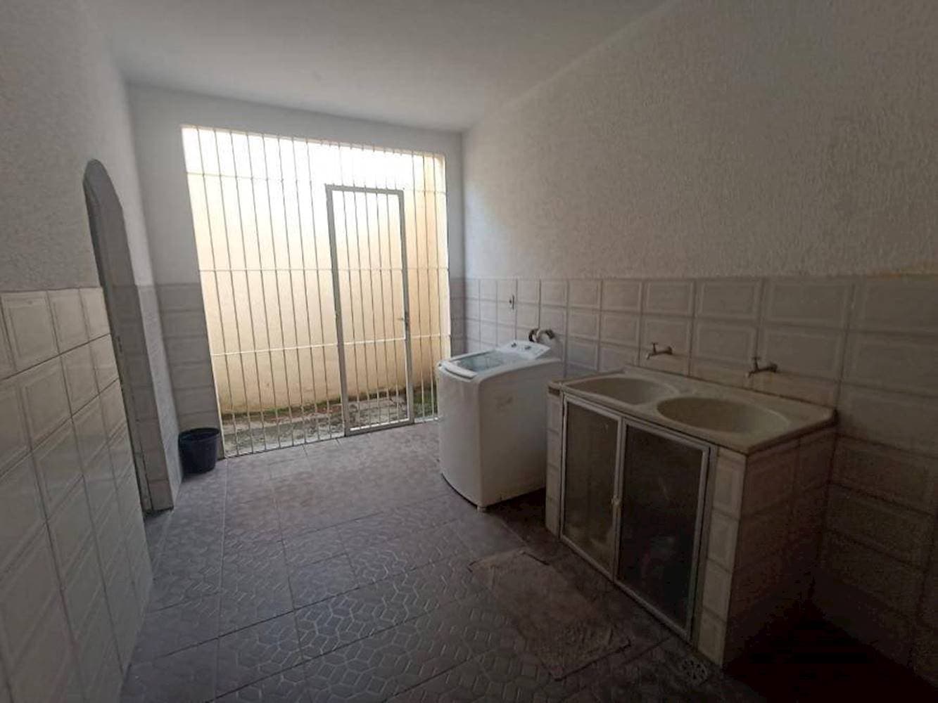 Foto 14 de 27: Casa em leilão em Itaboraí - RJ, bairro Outeiro das Pedras — Casa em Outeiro das Pedras - Itaboraí/RJ