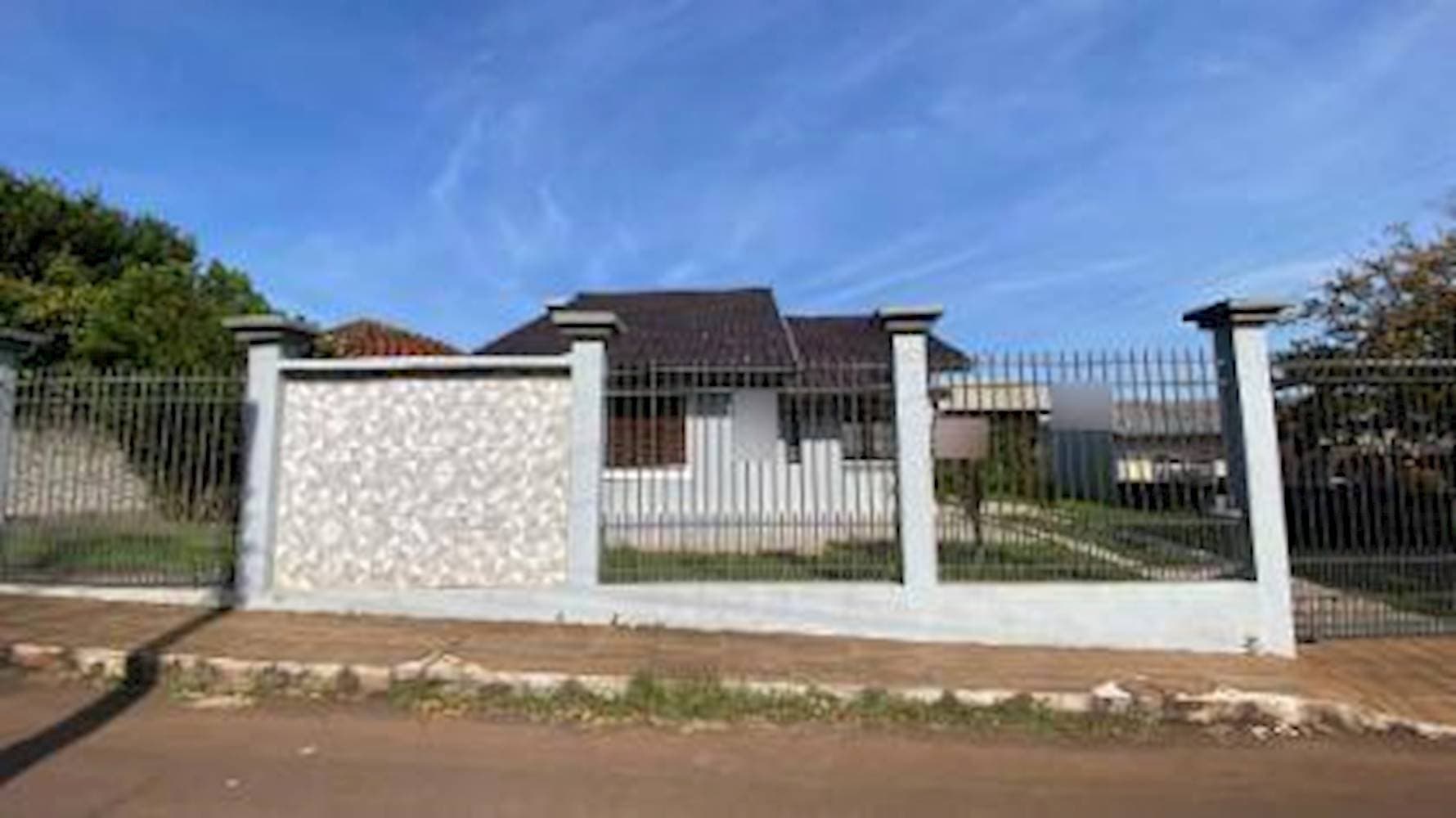 Foto 2 de 4: Casa em leilão em Santo Ângelo - RS, bairro Paraiso — Casa no  Paraiso - Santo Ângelo/RS