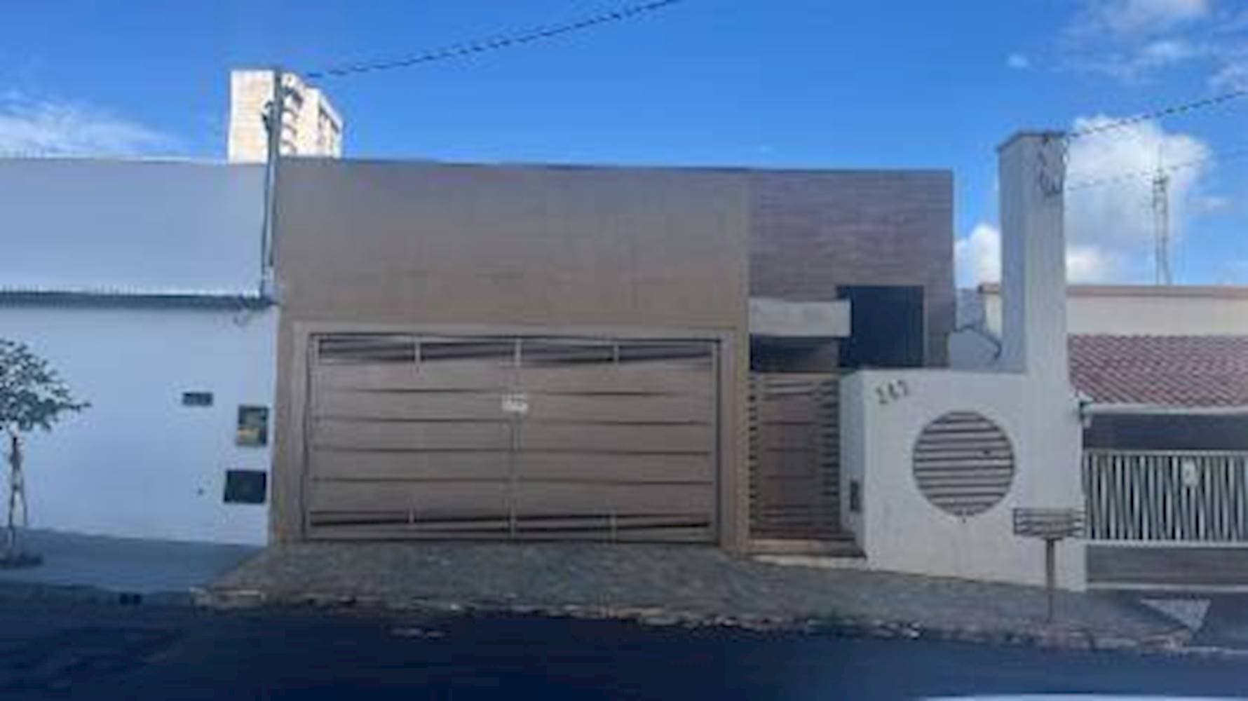 Foto 1 de 3: Casa em leilão em Tupã - SP, bairro Centro — Casa no Centro  - Tupã/SP