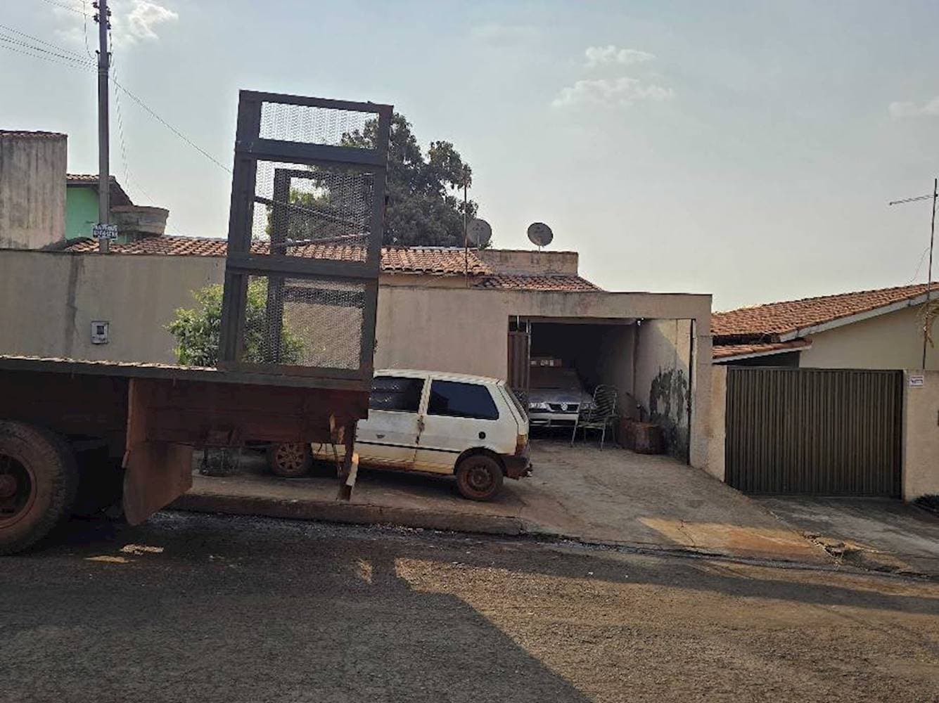 Foto 4 de 5: Casa em leilão em Santa Helena De Goiás - GO, bairro Brasil — Casa no Bairro Brasil - Santa Helena De Goiás/GO