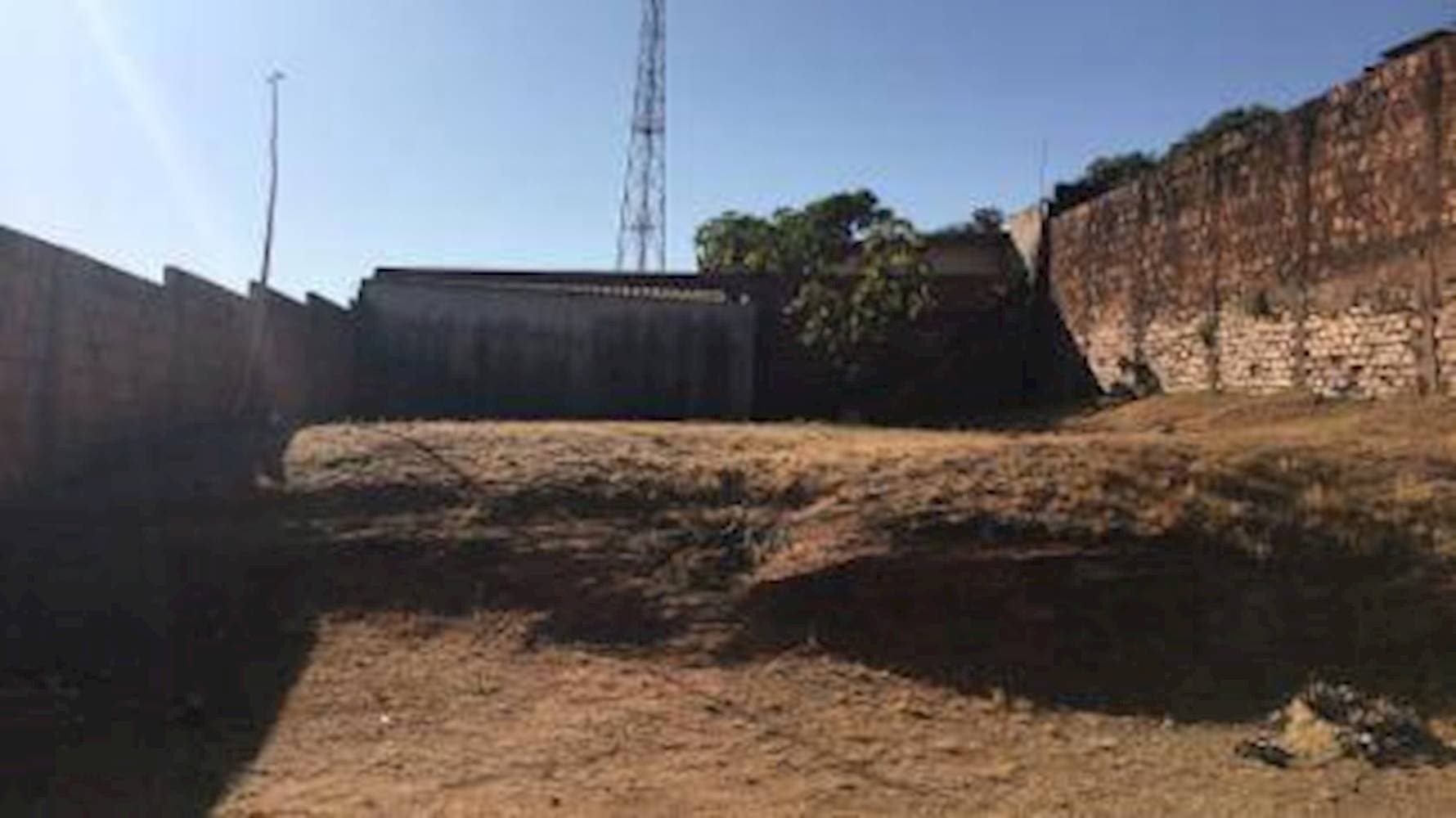 Foto 13 de 50: Casa em leilão em Camapuã - MS, bairro Centro — Casa no Centro de Camapuã/MS