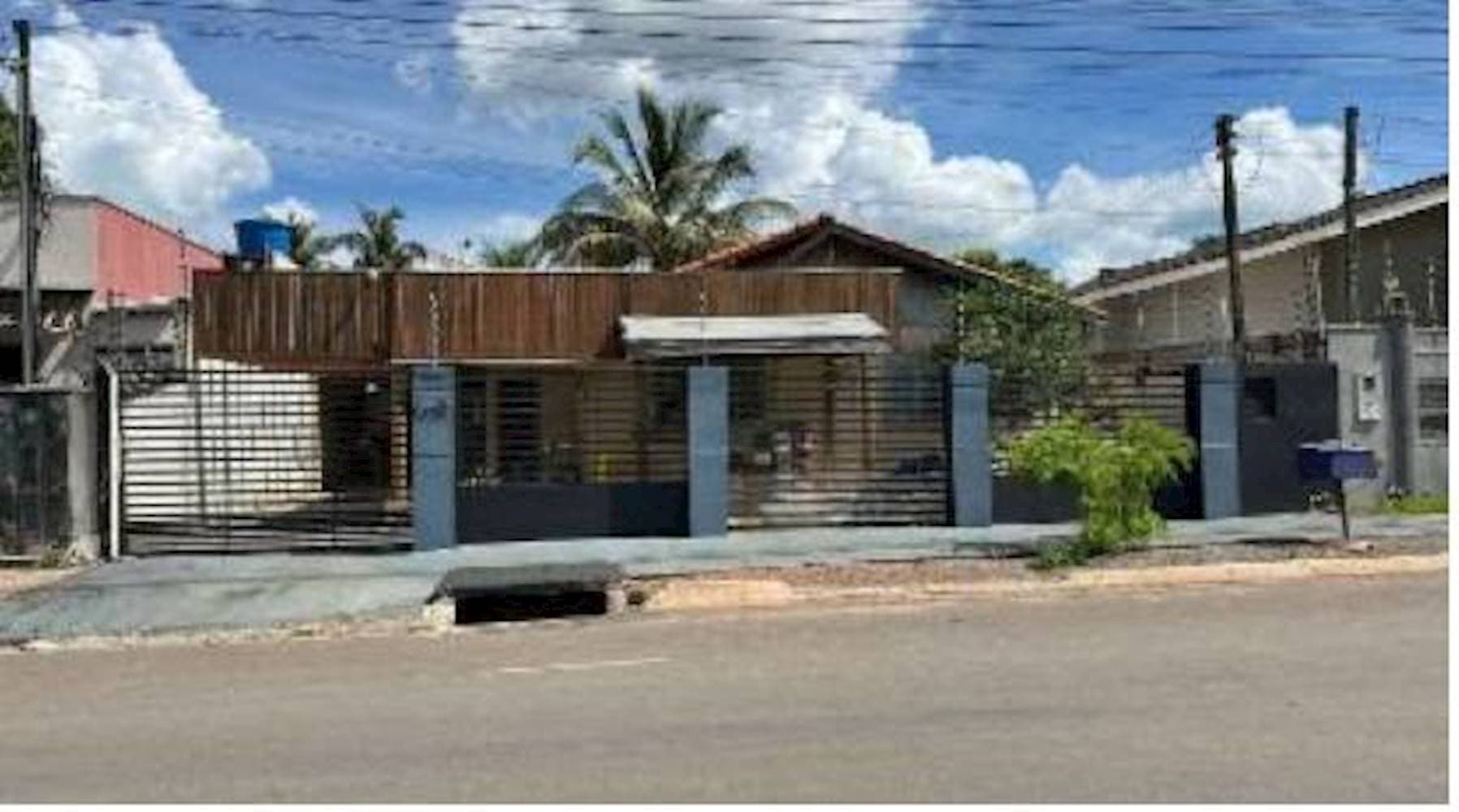 Foto 1 de 12: Casa em leilão em Nova Mutum - MT, bairro Jardim Imperial — Casa no Jardim Imperial em Nova Mutum/MT