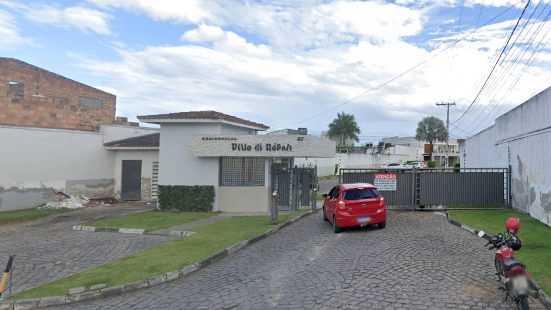 Foto 4 de 6: Casa em leilão em Feira De Santana - BA, bairro Lagoa Salgada — Casa no "Condomínio Reidencial Villa Di Napolle"- Lagoa Salgada - Feira de Santana - Feira de Santana/BA