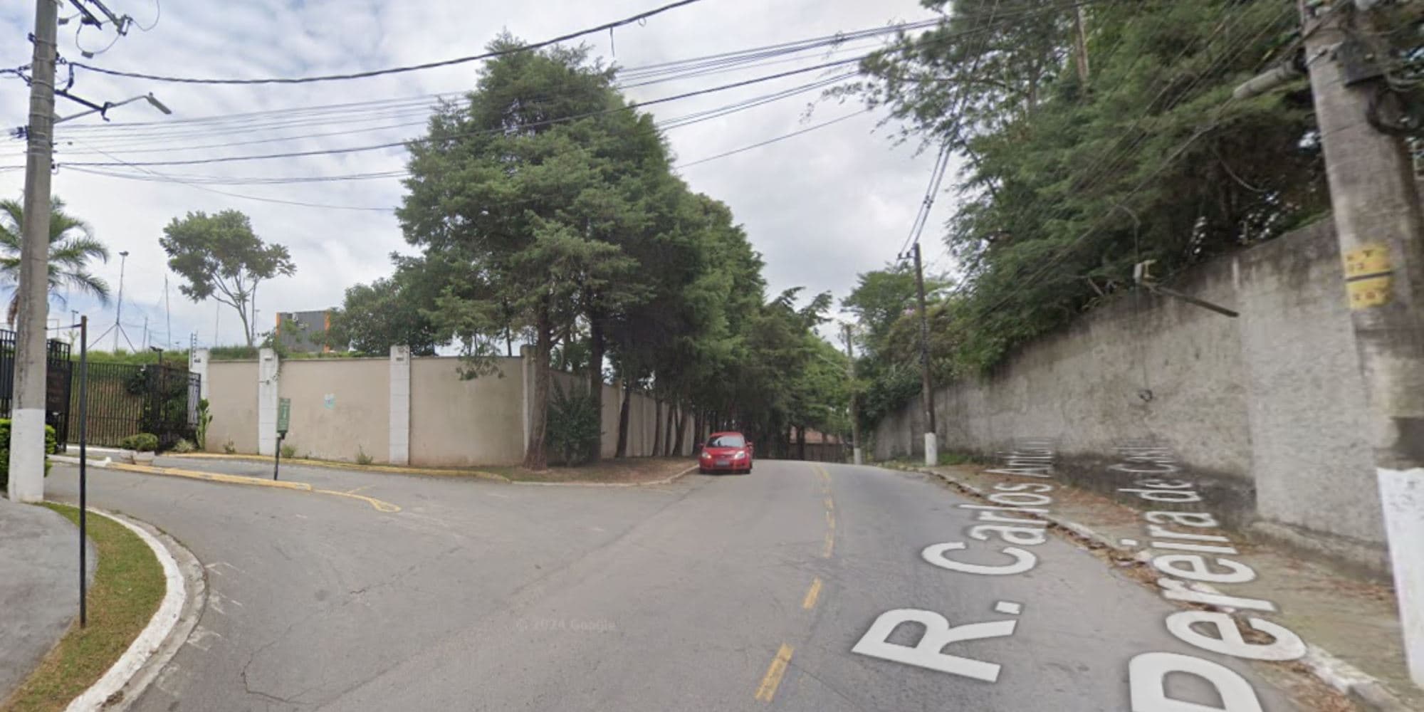Foto 5 de 5: Casa em leilão em Cotia - SP, bairro Pitas — Casa no Condomínio Terras de São Fernando - Bairro Pitas - Cotia/SP