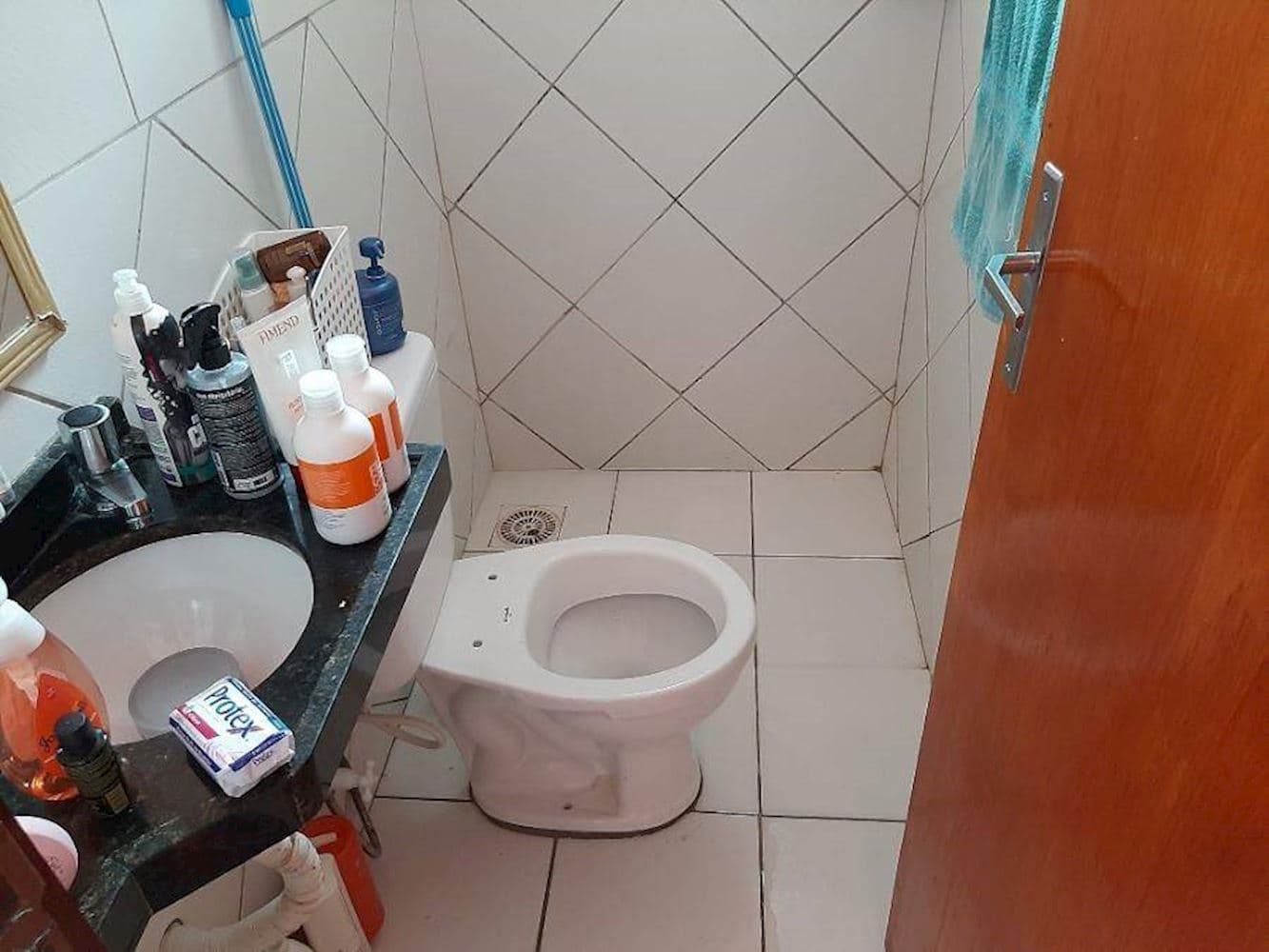 Foto 8 de 12: Casa em leilão em Fortaleza - CE, bairro Cidade Dos Funcionários — Casa na Cidade Dos Funcionários - Fortaleza/CE