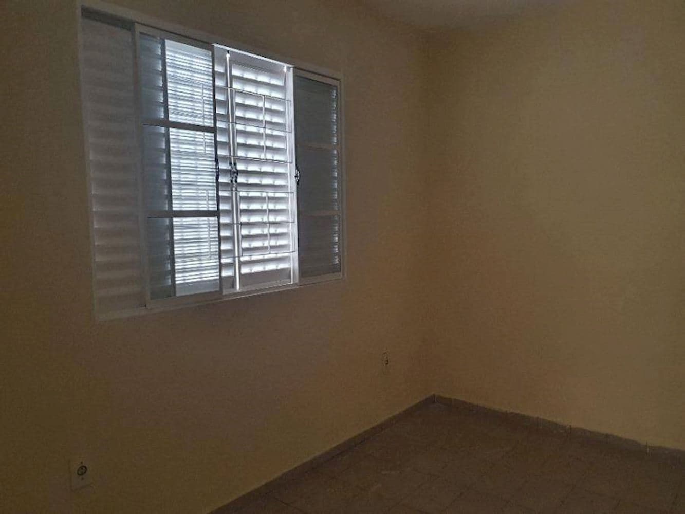Foto 11 de 15: Casa em leilão em Marília - SP, bairro Jardim Pérola — Casa no Jardim Pérola em Marília/SP