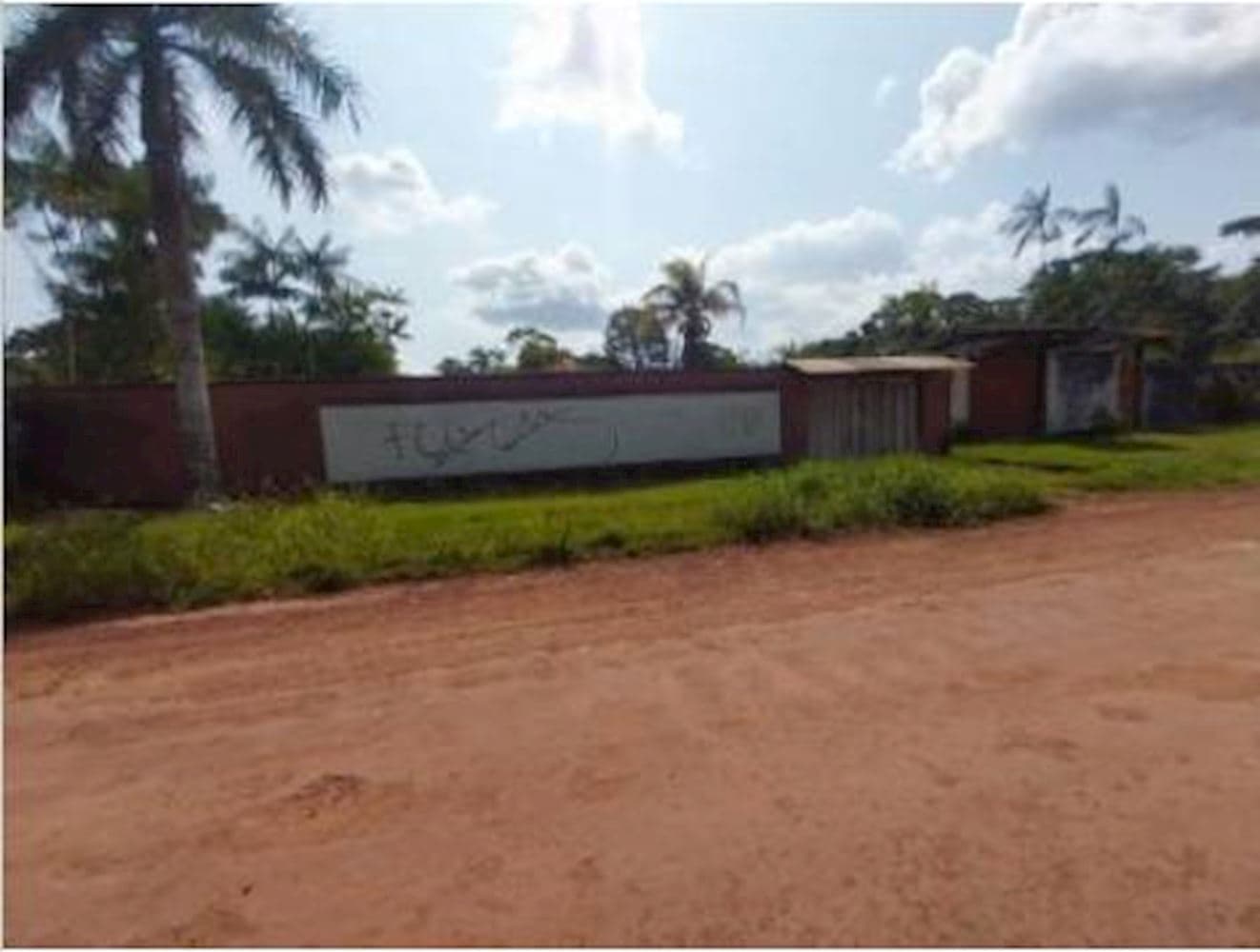 Foto 3 de 3: Casa em leilão em Benevides - PA, bairro Canutama — Casa em Canutama - Benevides/PA