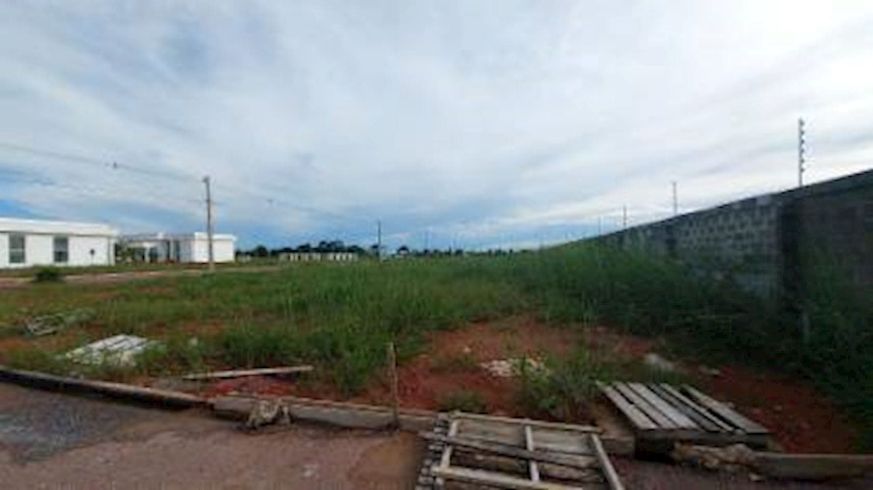 Foto 2 de 3: Terreno em leilão em Sinop - MT — Terreno no "Condomínio Alexandria" em Eunice - Sinop/MT