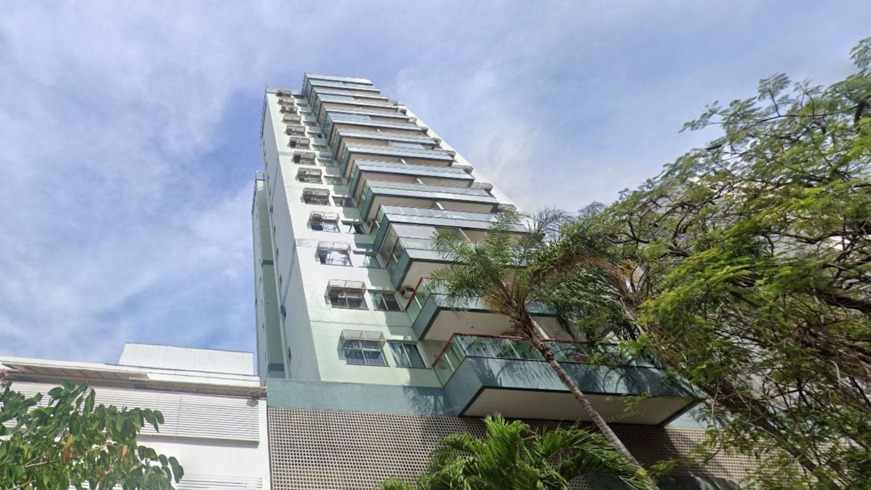 Foto 2 de 6: Apartamento em leilão em Niterói - RJ, bairro Icaraí — Apartamento no "Edifício Montserrat" - Icaraí - Niterói/RJ
