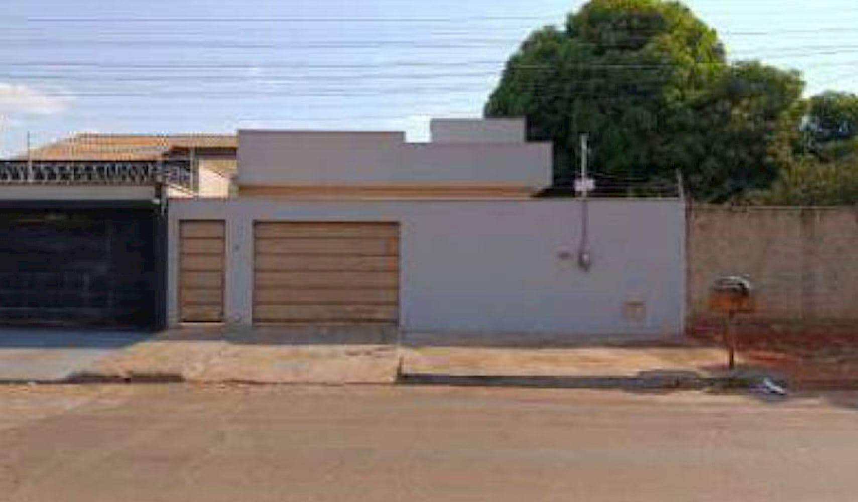 Foto 2 de 3: Casa em leilão em Trindade - GO, bairro Jardim Curitiba — Casa no Jardim Curitiba em Trindade/GO