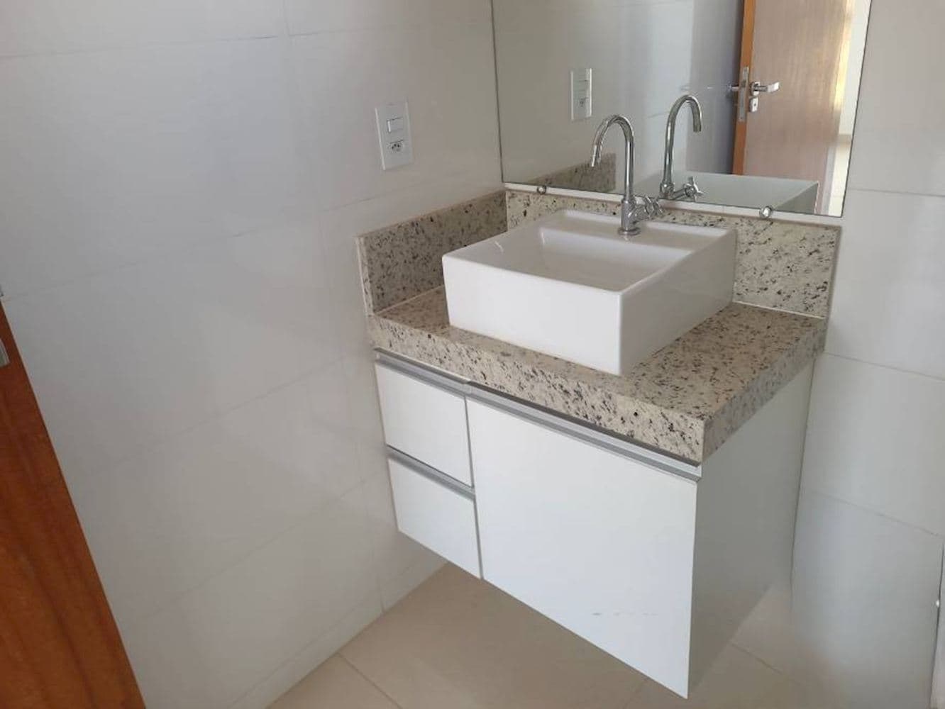 Foto 10 de 14: Apartamento em leilão em Barbacena - MG, bairro São José — Apartamento em São José - Barbacena/MG