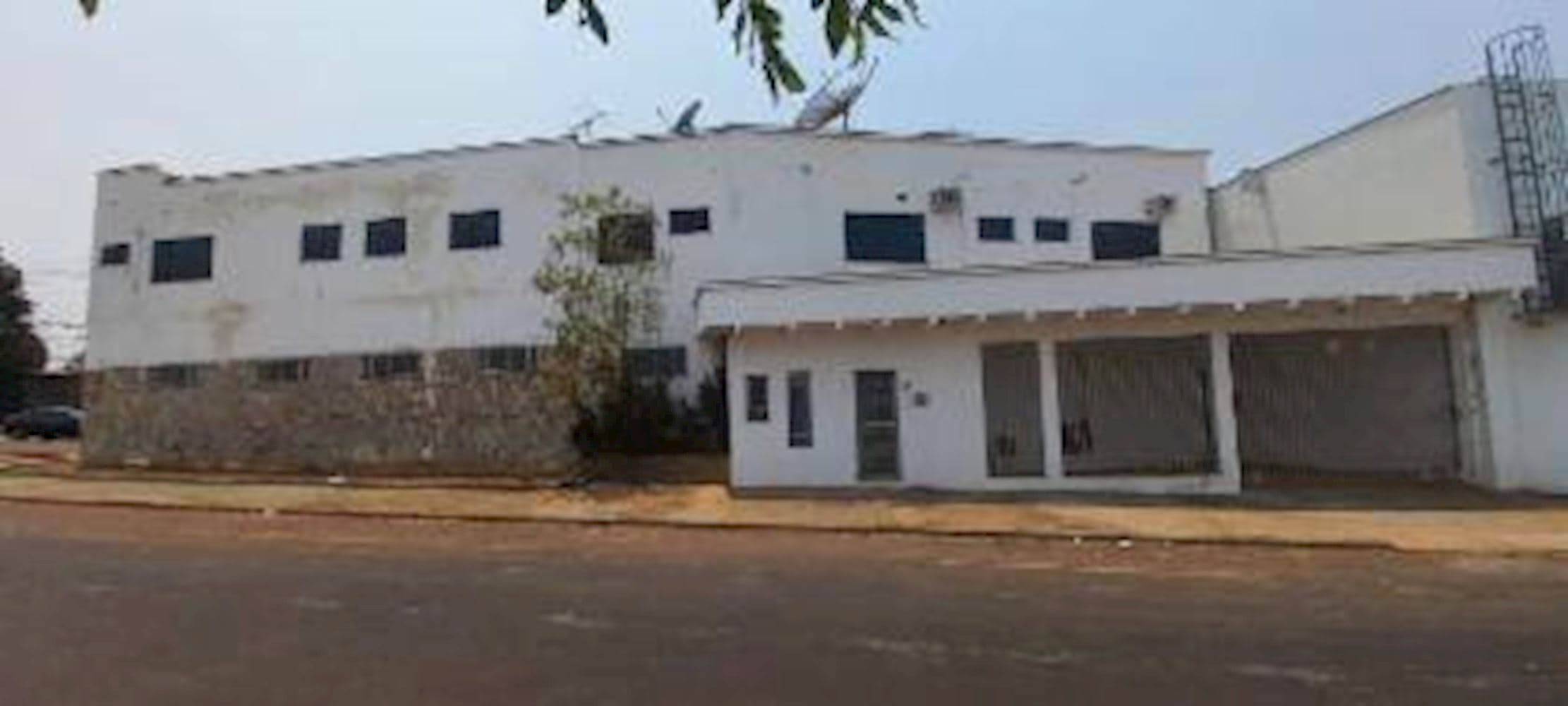 Foto 3 de 28: Casa em leilão em Rondonópolis - MT, bairro Vila Birigui — Casa na Vila Birigui em Rondonópolis/MT