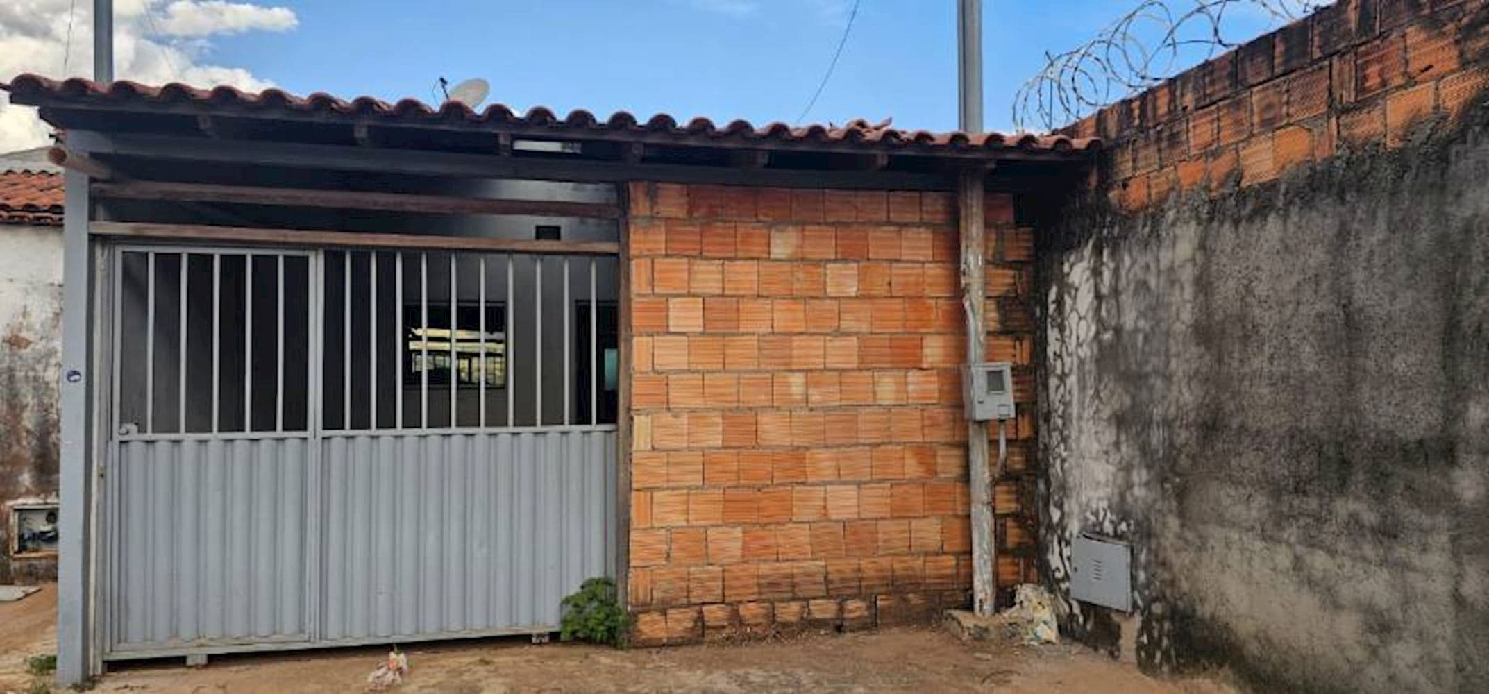 Foto 1 de 8: Casa em leilão em Valparaíso De Goiás - GO, bairro Setor De Chácaras Anhangüera — Casa de condomínio em Gleba ''C'' - Valparaiso De Goias/GO