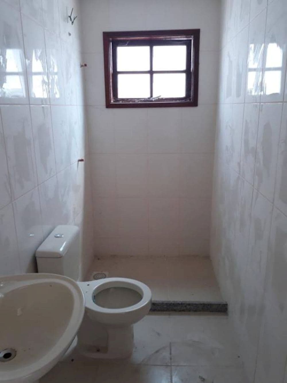 Foto 3 de 11: Casa em leilão em Queimados - RJ, bairro Centro — Casa no Centro de Queimados/RJ