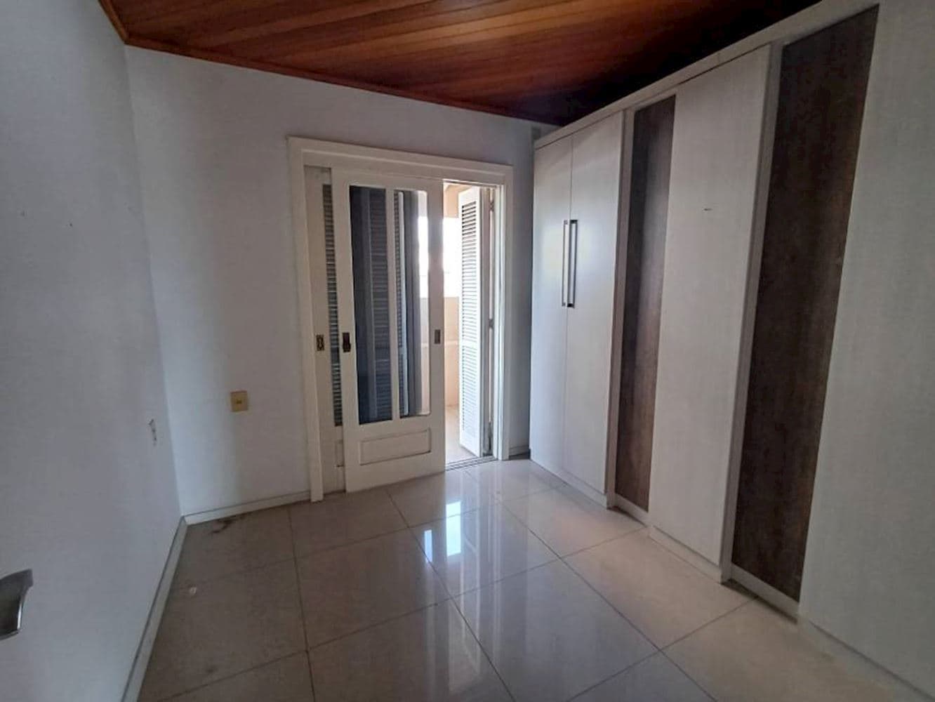 Foto 4 de 17: Casa em leilão em Canoas - RS, bairro Estradaância Velha — Casa em Estância Velha - Canoas/RS