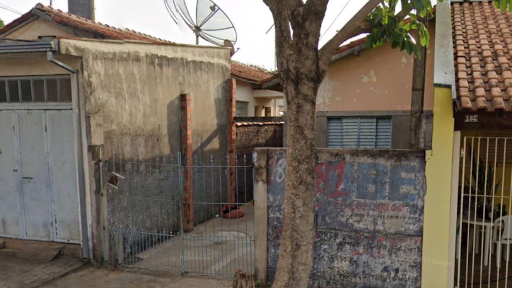 Foto 1 de 4: Casa em leilão em São Carlos - SP, bairro Jardim Tangará — Casa no Jardim Tangará em São Carlos/SP
