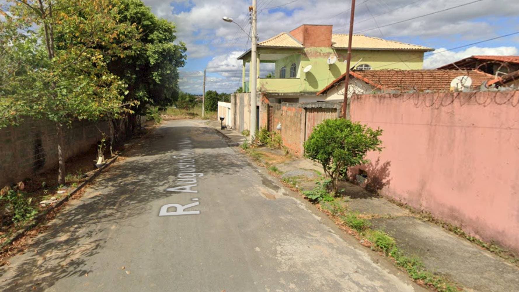 Foto 5 de 6: Casa em leilão em Montes Claros - MG, bairro José Carlos — Casa em José Carlos - Montes Claros/MG