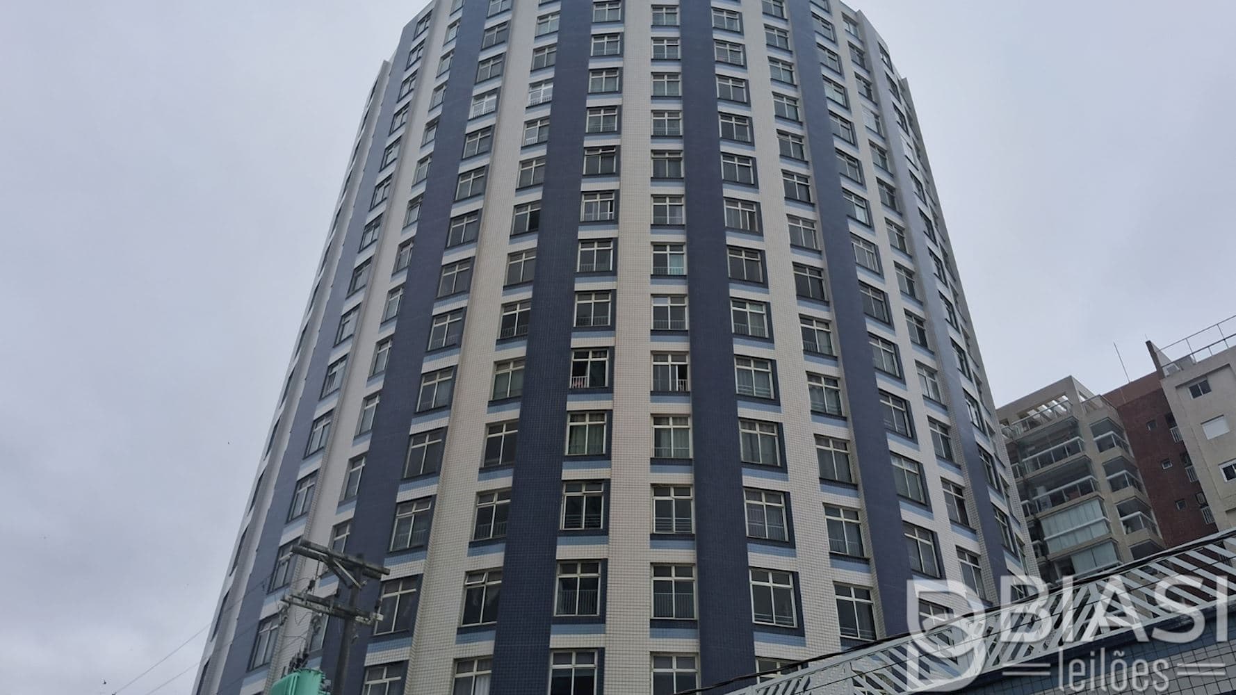 Foto 2 de 8: Apartamento em leilão em Itanhaém - SP, bairro Praia do Sonho — Apartamento no "Edifício Abarebebê" - Praia do Sonho - Itanhaém/SP