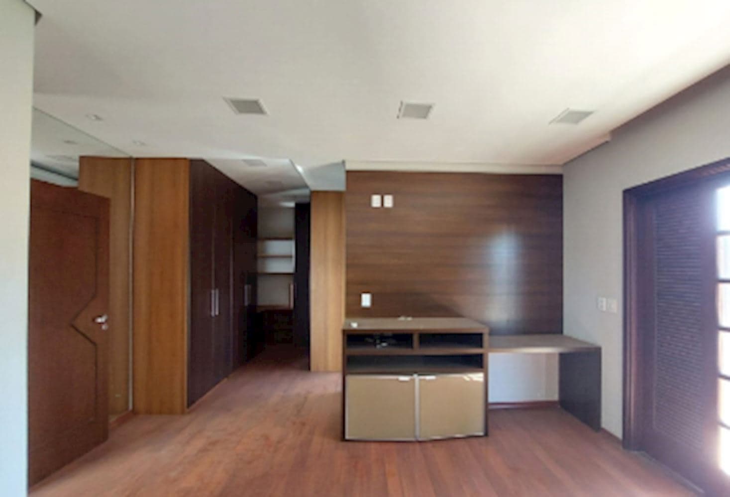 Foto 11 de 18: Casa em leilão em Sorocaba - SP, bairro Jardim Granja Olga Iii — Casa de Condomínio no Jardim Granja Olga III em Sorocaba/SP