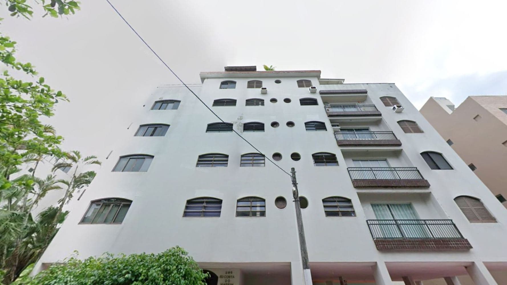 Foto 2 de 5: Apartamento em leilão em Guarujá - SP, bairro Jardim Santa Izabel — Apartamento Duplex no “Cond. Ed. Costa do Marfim” – Jardim Santa Izabel – Guarujá/SP