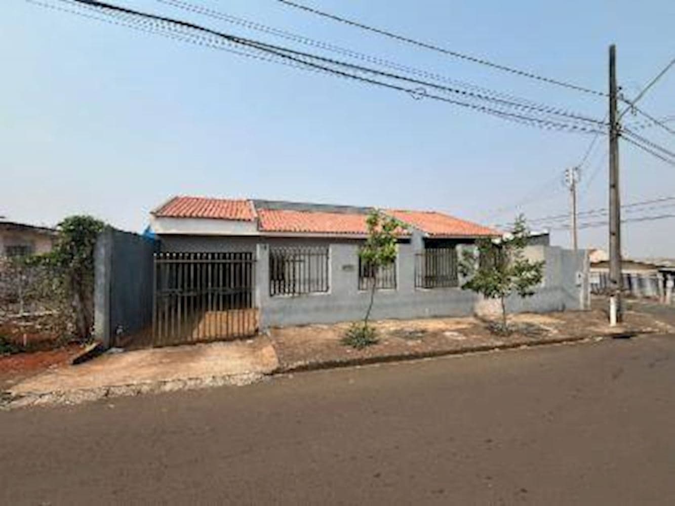 Foto 1 de 9: Casa em leilão em Apucarana - PR, bairro Jardim Aviação — Casa no Jardim Aviação - Apucarana/PR