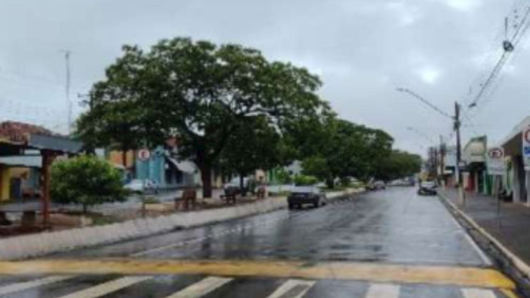 Foto 4 de 4: Comercial em leilão em Centenário Do Sul - PR, bairro Centro — Loja Comercial em Centenário do Sul/PR
