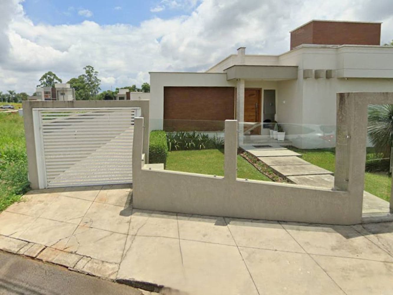 Foto 2 de 3: Casa em leilão em Concórdia - SC, bairro Parque das Exposiçoes — Casa no Parque Das Exposições - Concórdia/SC