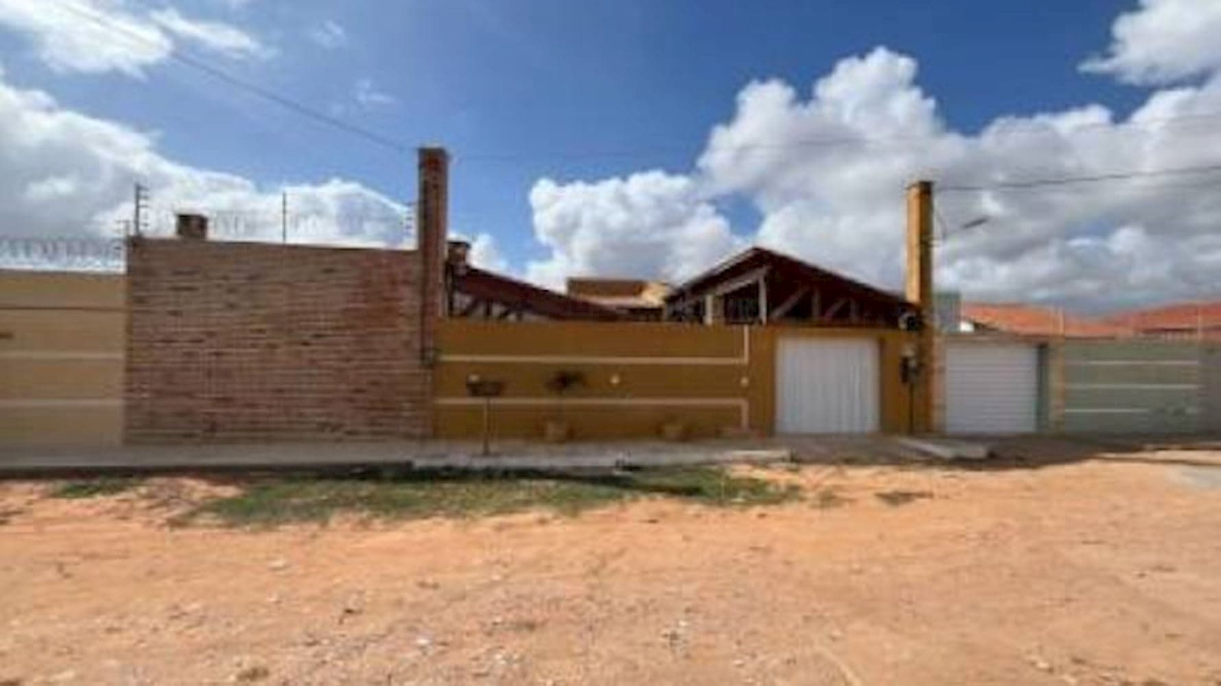 Foto 1 de 3: Casa em leilão em Tibau - RN, bairro Barra Nobre — Casa em  Barra Nobre - Tibau/RN
