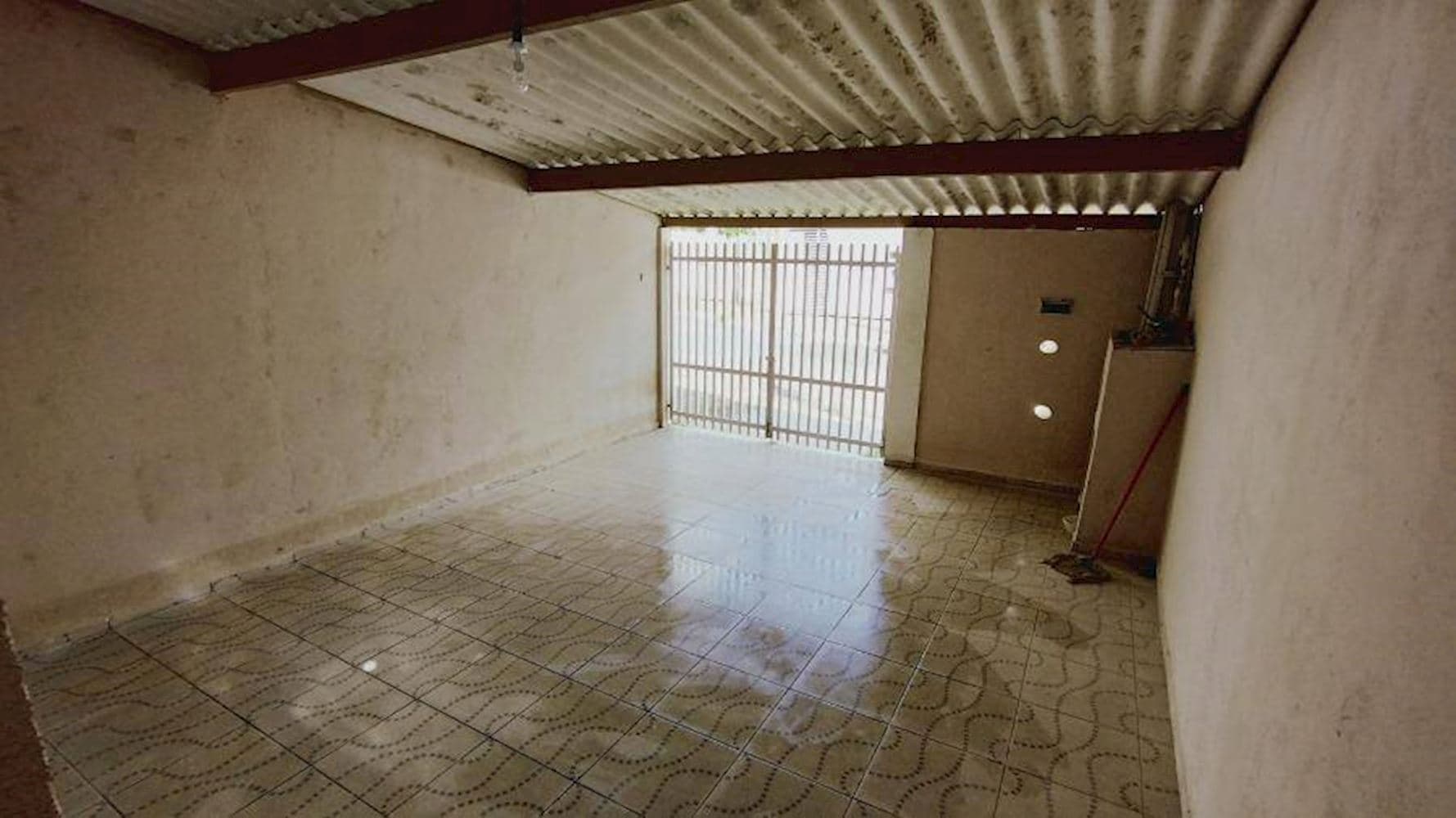 Foto 3 de 12: Casa em leilão em São José Dos Campos - SP, bairro Parque Nova Esperança — Casa no Parque Nova Esperança - São José dos Campos/SP