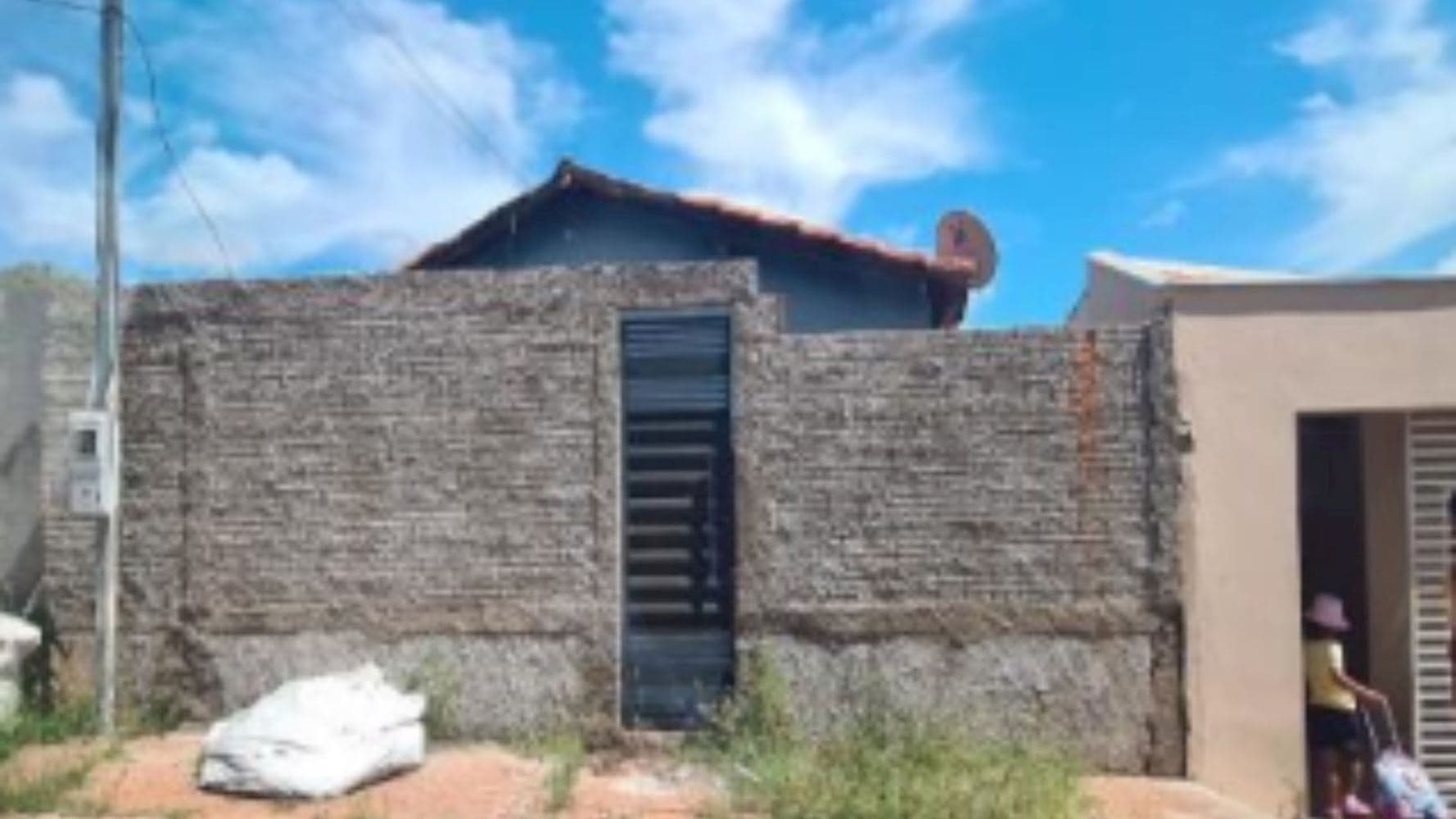 Foto 2 de 5: Casa em leilão em Cuiabá - MT, bairro Dom Aquino — Casa em Dom Aquino - Cuiabá/MT