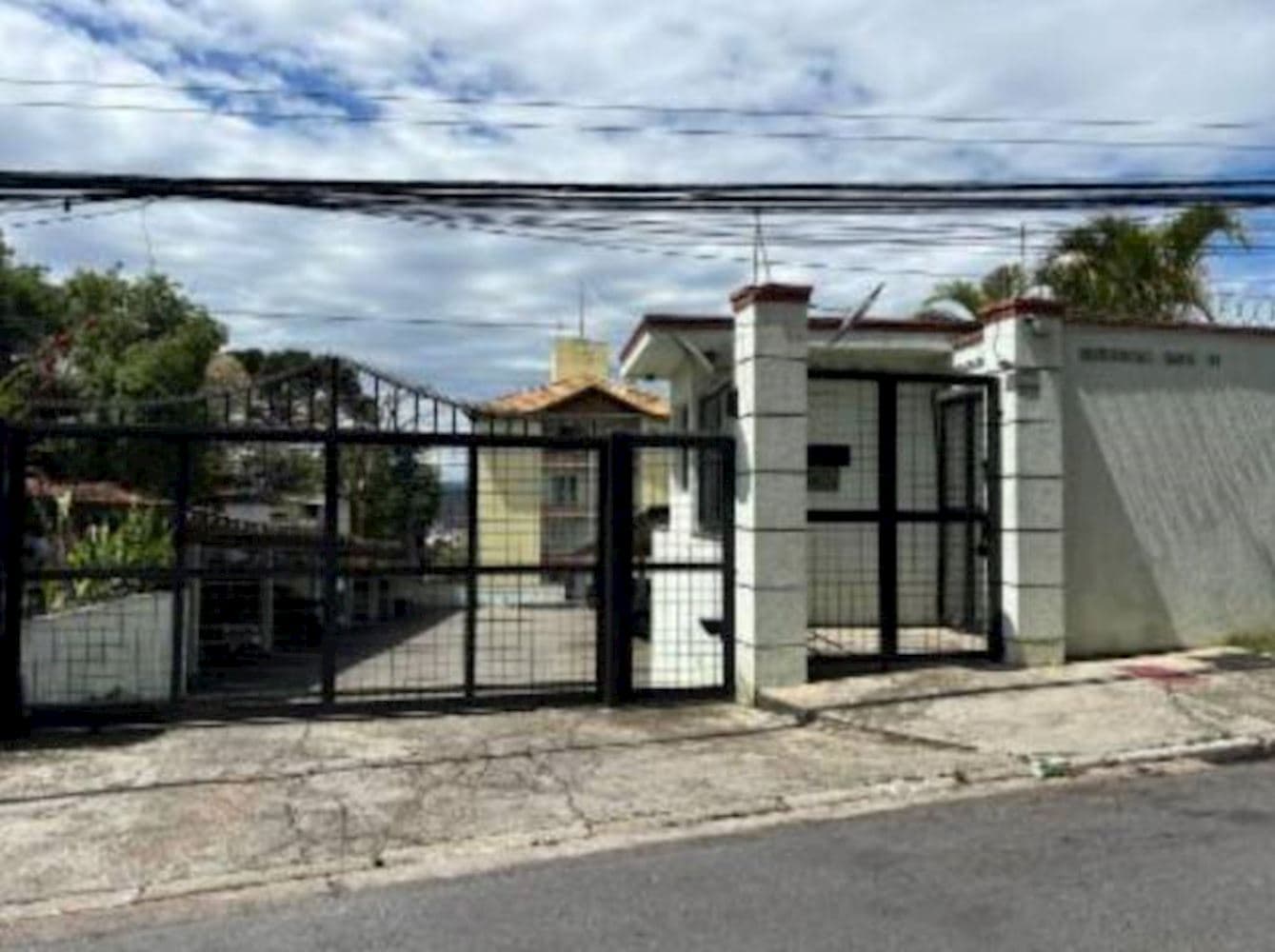 Foto 1 de 3: Apartamento em leilão em Cotia - SP, bairro Jardim Sabiá — Apartamento no Jardim Sabiá - Cotia/SP