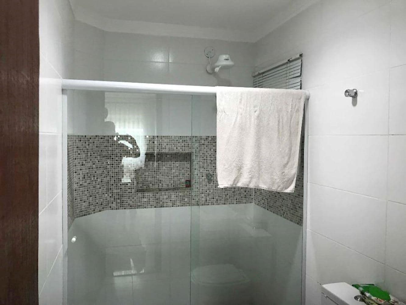 Foto 9 de 21: Casa em leilão em Itaboraí - RJ, bairro Venda das Pedras — Casa em Condomínio na Venda Das Pedras - Itaboraí/RJ