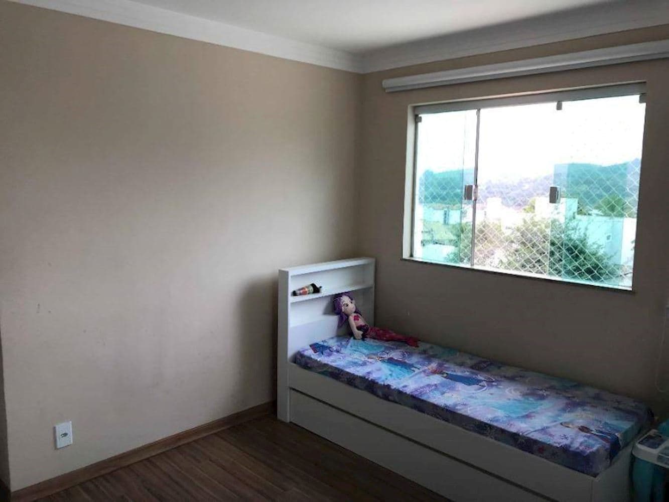 Foto 12 de 21: Casa em leilão em Itaboraí - RJ, bairro Venda das Pedras — Casa em Condomínio na Venda Das Pedras - Itaboraí/RJ