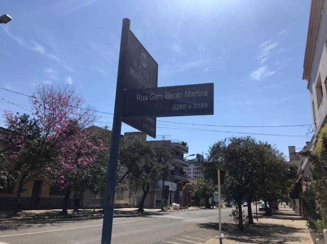 Foto 2 de 15: Apartamento em leilão em Uruguaiana - RS, bairro Centro — Apartamento no "Edifício Dona Fani" - Centro - Uruguaiana/RS