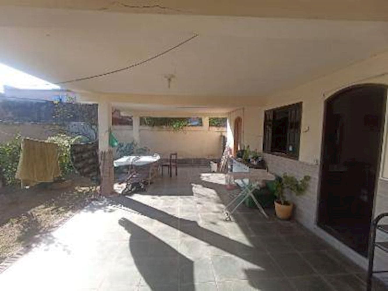 Foto 5 de 10: Casa em leilão em Magé - RJ, bairro Praia do Imperador — Casa na Praia do Imperador em Magé/RJ
