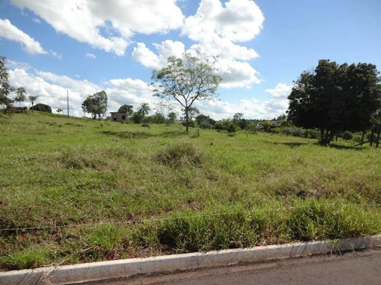 Foto 4 de 18: Terreno em leilão em Pérola - PR — Lote no Parque Residencial Viva - Pérola/PR