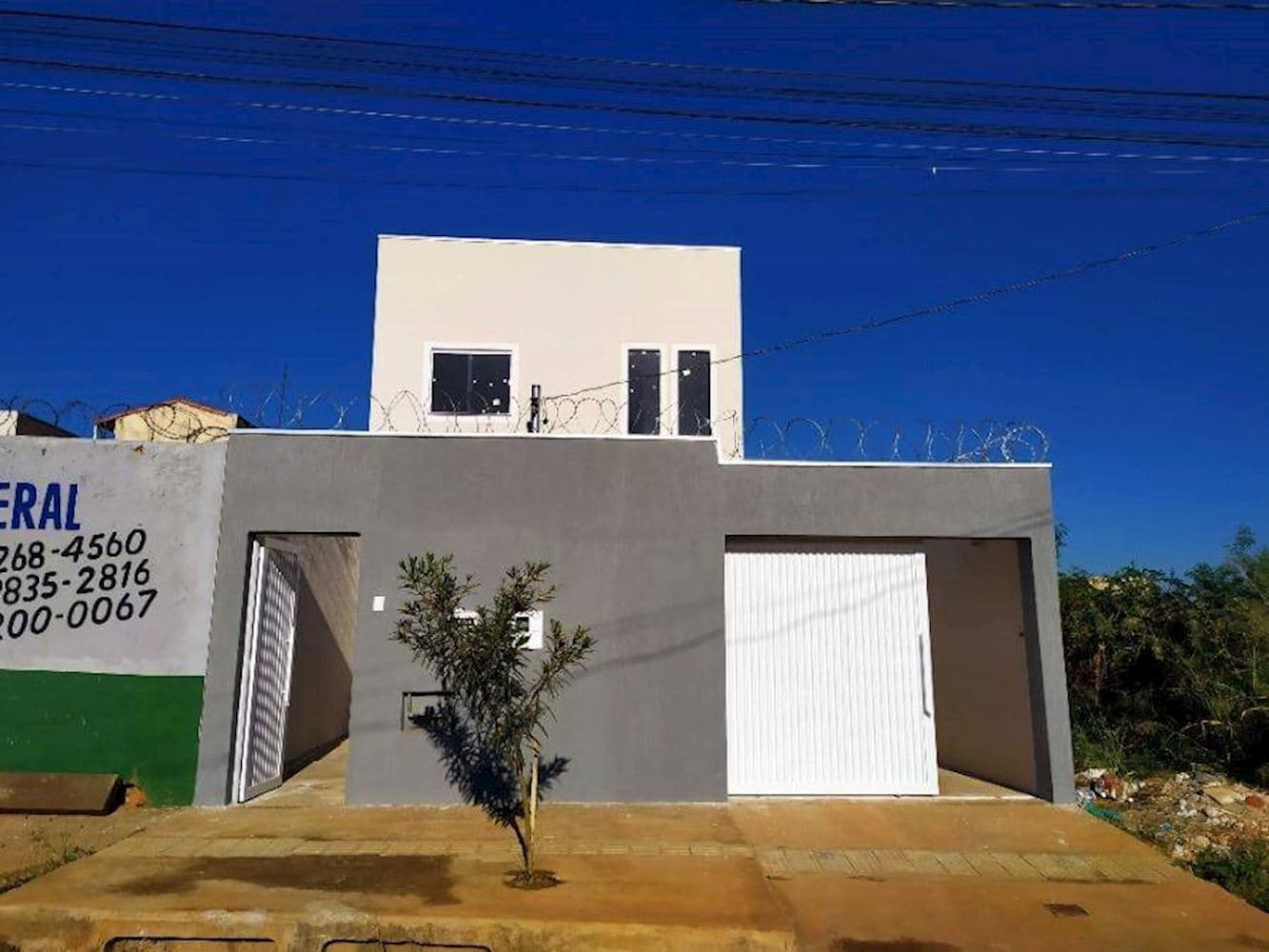 Foto 1 de 17: Casa em leilão em Montes Claros - MG, bairro Raul Lourenço — Casa em Raul Lourenço - Montes Claros/MG