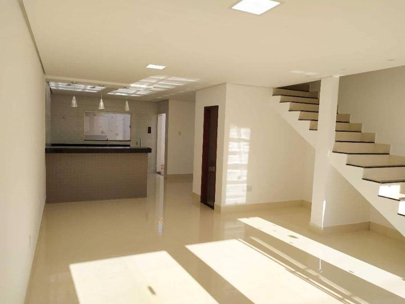 Foto 4 de 17: Casa em leilão em Montes Claros - MG, bairro Raul Lourenço — Casa em Raul Lourenço - Montes Claros/MG