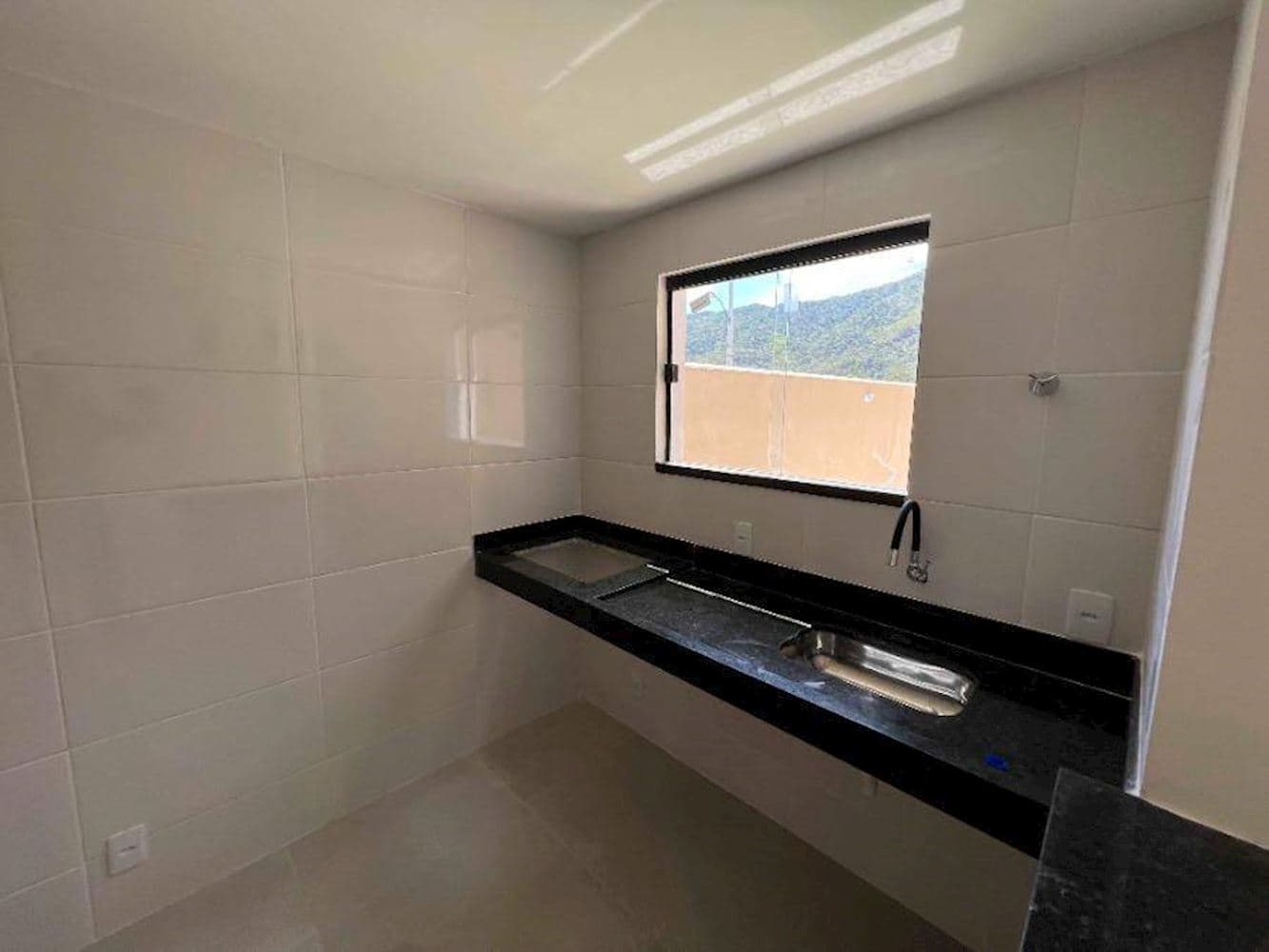 Foto 11 de 17: Casa em leilão em Maricá - RJ, bairro Barroco — Casa em Barroco - Maricá/RJ