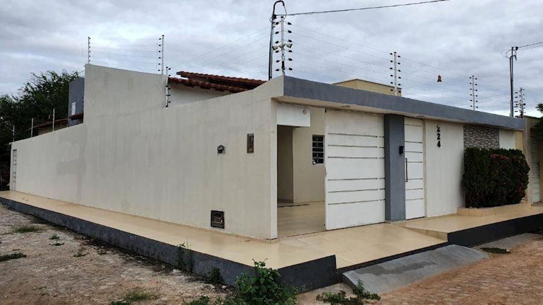 Foto 3 de 16: Casa em leilão em Picos - PI, bairro Ipueiras — Casa em Ipueiras - Picos/PI