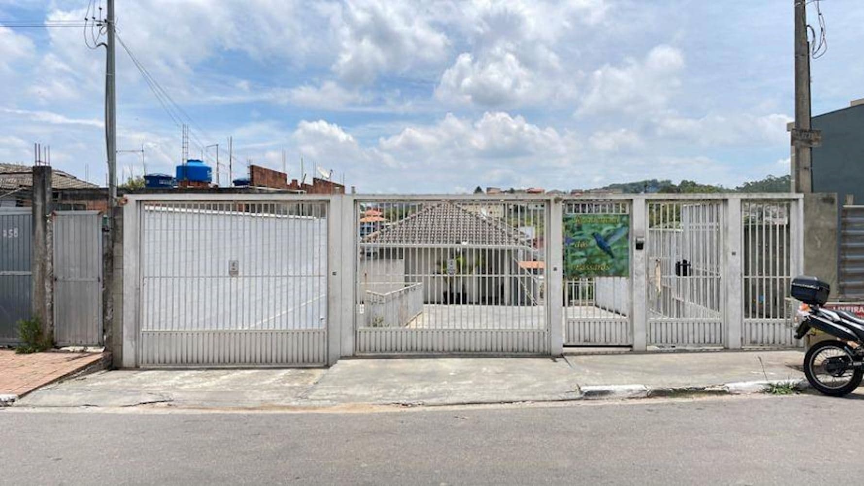 Foto 1 de 5: Apartamento em leilão em Cotia - SP, bairro Outeiro de Passargada — Apartamento em Outeiro De Passargada - Cotia/SP