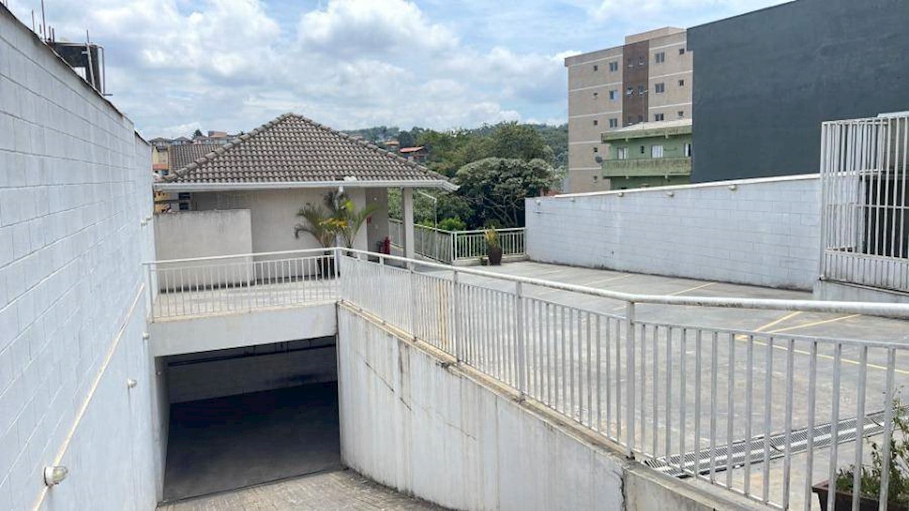 Foto 4 de 5: Apartamento em leilão em Cotia - SP, bairro Outeiro de Passargada — Apartamento em Outeiro De Passargada - Cotia/SP