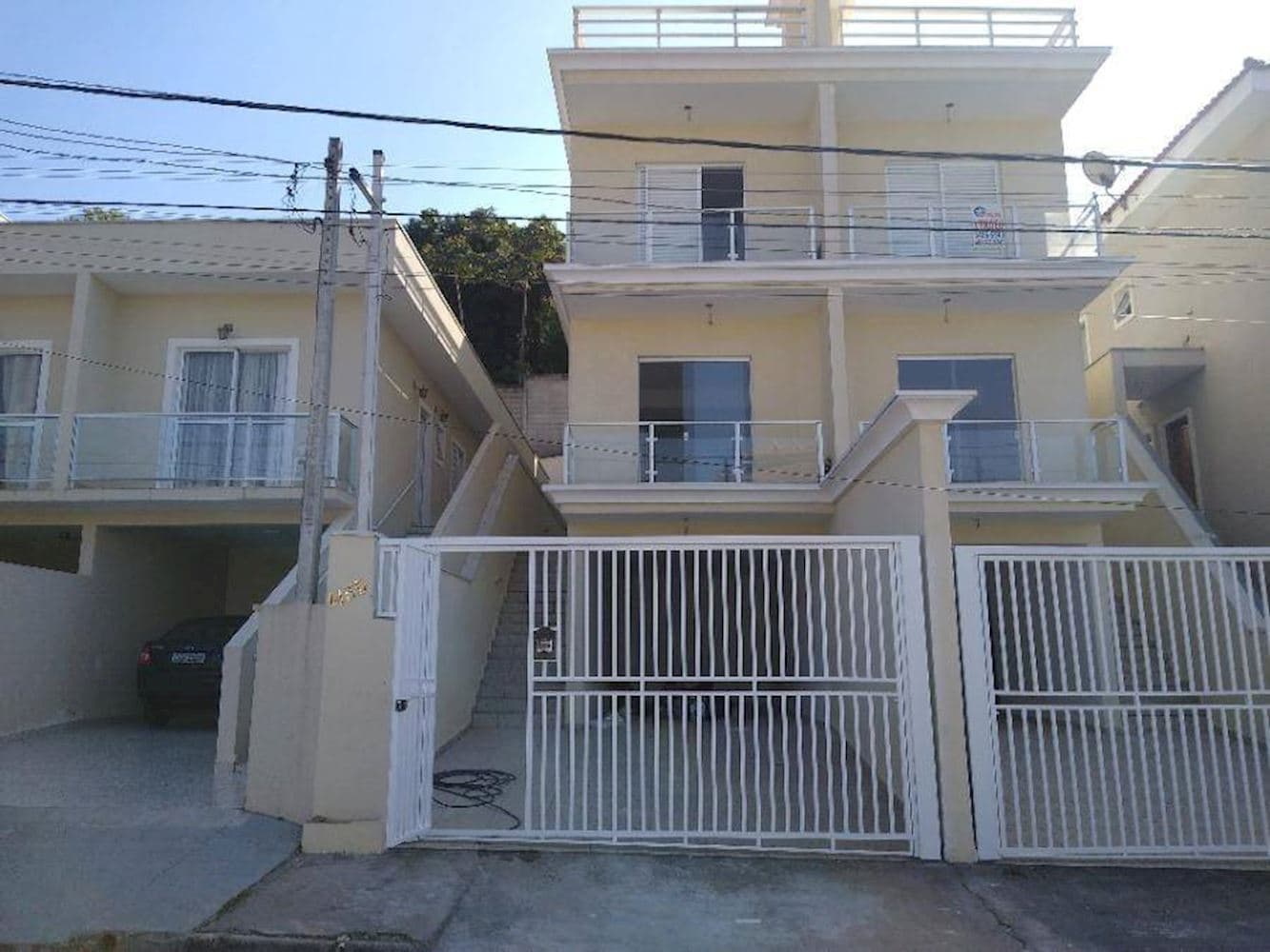 Foto 2 de 10: Casa em leilão em Cotia - SP, bairro Jardim Rio das Pedras — Casa em Condomínio no Jardim Rio Das Pedras - Cotia/SP