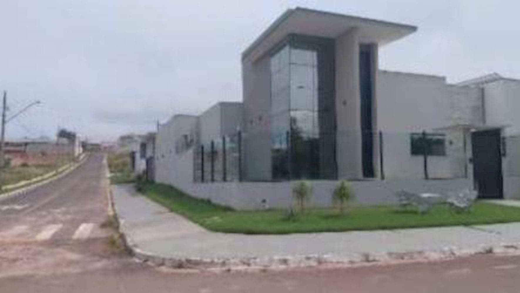 Foto 1 de 3: Casa em leilão em Água Boa - MT, bairro Centro — Casa no Centro - Água Boa/MT
