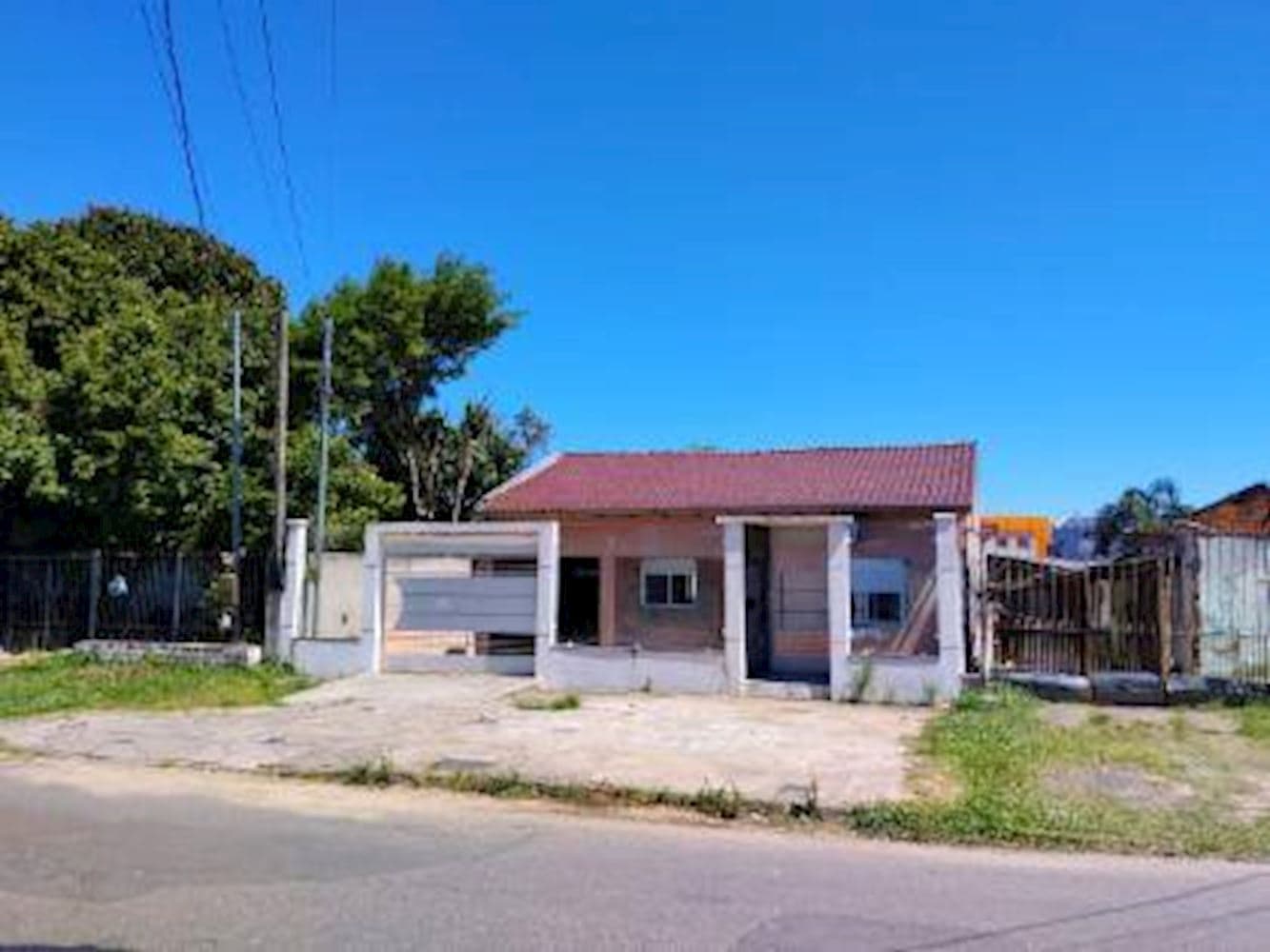 Foto 1 de 15: Casa em leilão em Alvorada - RS — Casa em Aparecida - Alvorada/RS