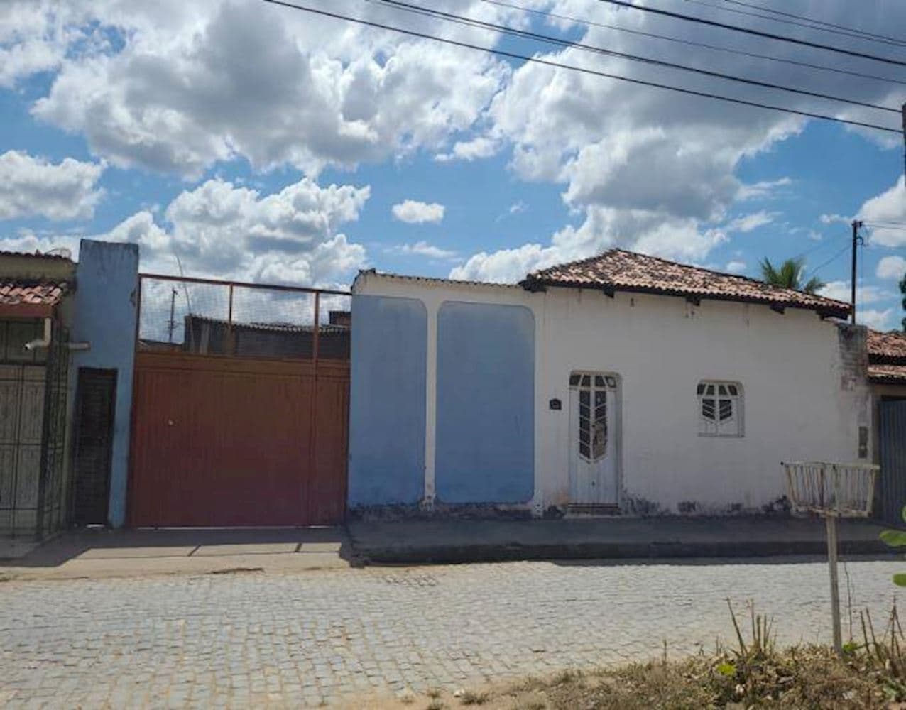 Foto 1 de 10: Casa em leilão em Santa Maria Da Vitória - BA, bairro Planalto — Casa - Planalto - Santa Maria da Vitória/BA